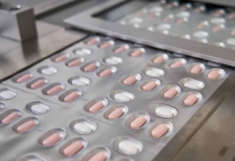 Health Canada authorizes PAXLOVIDTM for patients with mild to moderate COVID-19 at high risk of developing serious disease