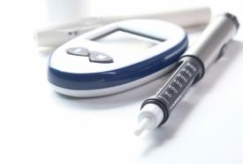 Weekly insulin helps patients with type 2 diabetes achieve similar blood sugar control to daily insulin