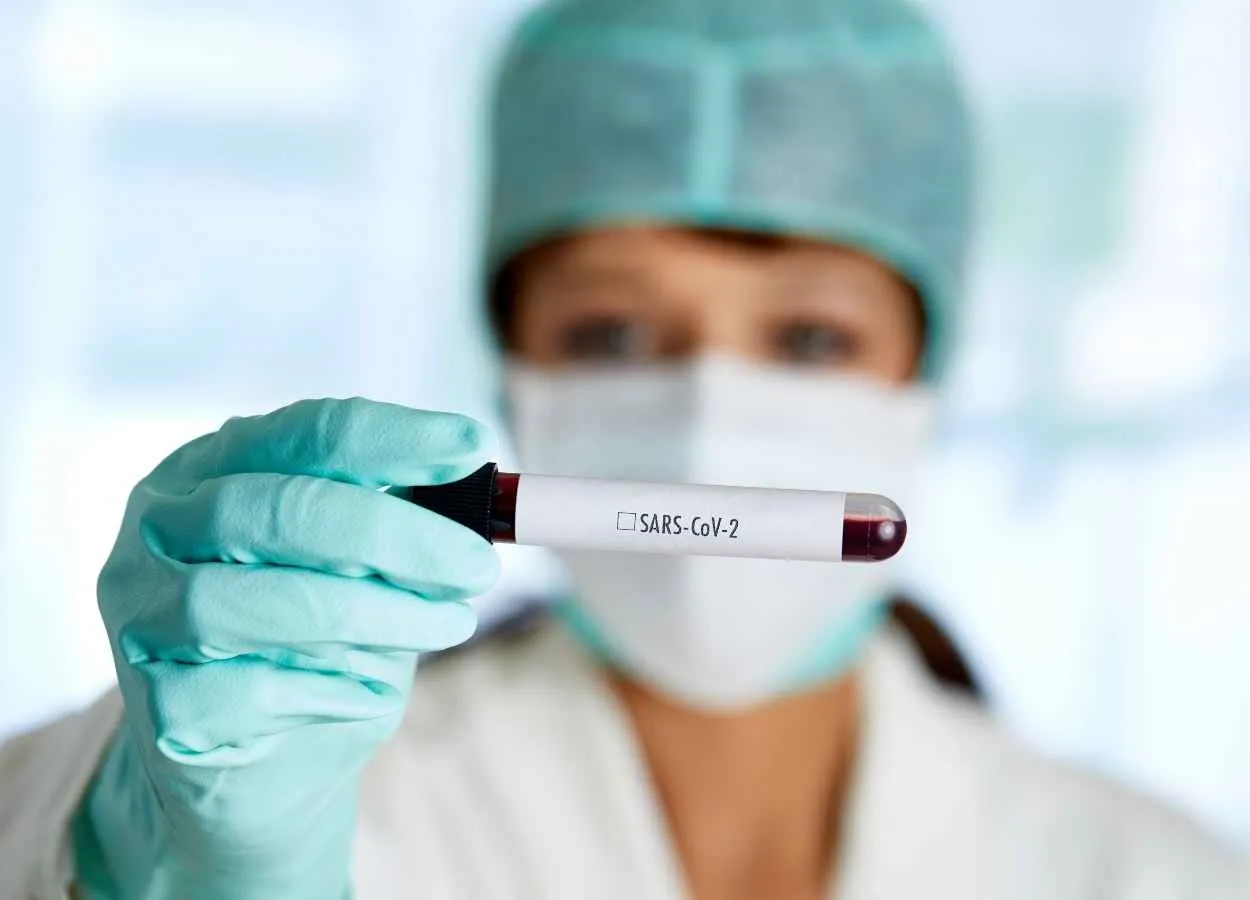 SARS-CoV-2 with tuberculosis