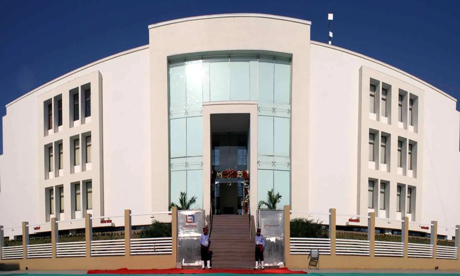 Lincoln Pharma acquires a plant in Gujarat to develop cephalosporin products