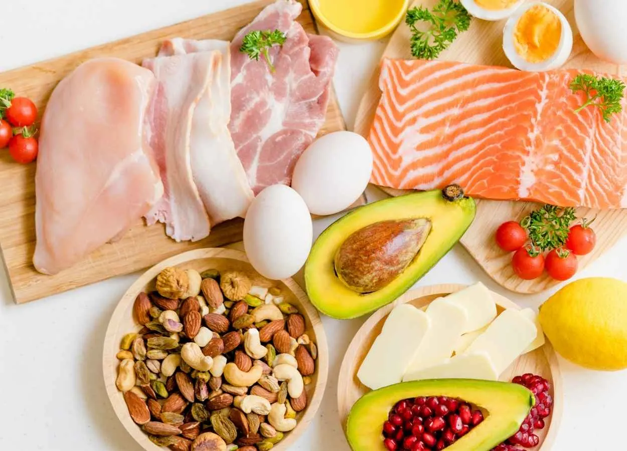 Higher Protein Intake While Dieting Leads to Healthier Eating