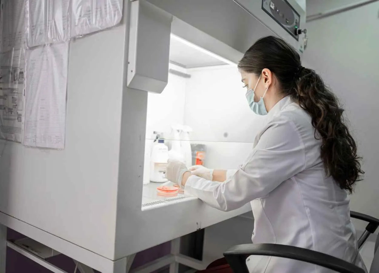 Skin bacteria can save lives